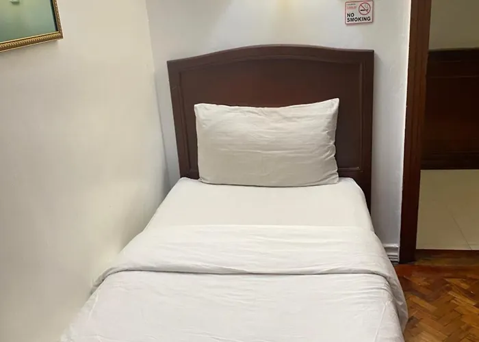 Comfy Manila-kalaw Hotel 3*