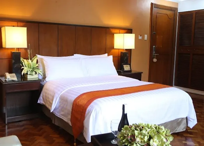 Comfy Manila-kalaw Hotel 3*